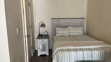 Desk, WiFi, bed sheets
