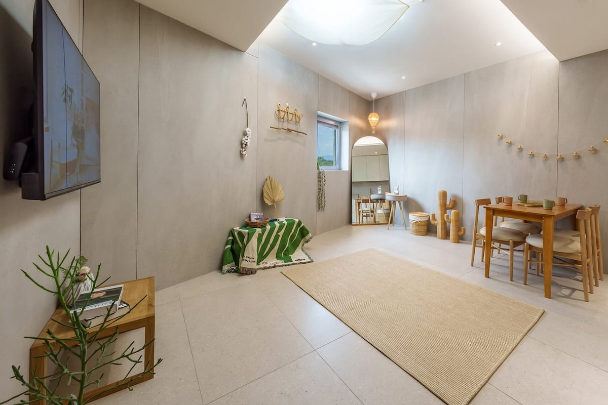 Basic Room, 1 Bedroom (Room 308) | 1 bedroom, free WiFi