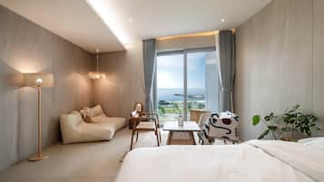 Basic Room, 1 Bedroom (Room 304) | 1 bedroom, free WiFi