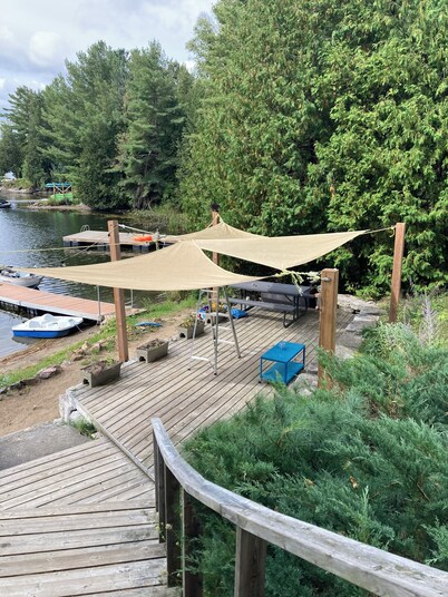 Escape near City - 2 Detached Family Living Spaces