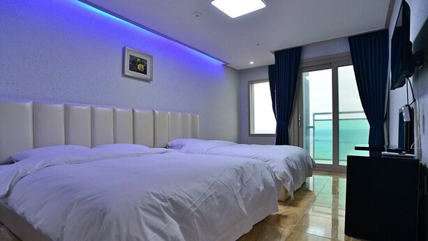 Unclassified image, 1 of 31, button - JbadaHotel (Jeju City)