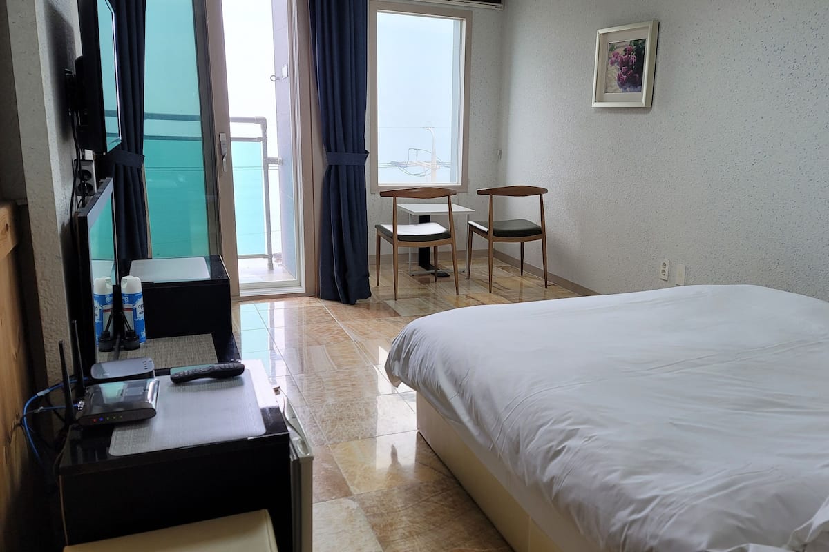 Phòng Tiêu chuẩn, quang cảnh biển | Bộ đồ giường cao cấp, chăn bông, màn/rèm cản sáng