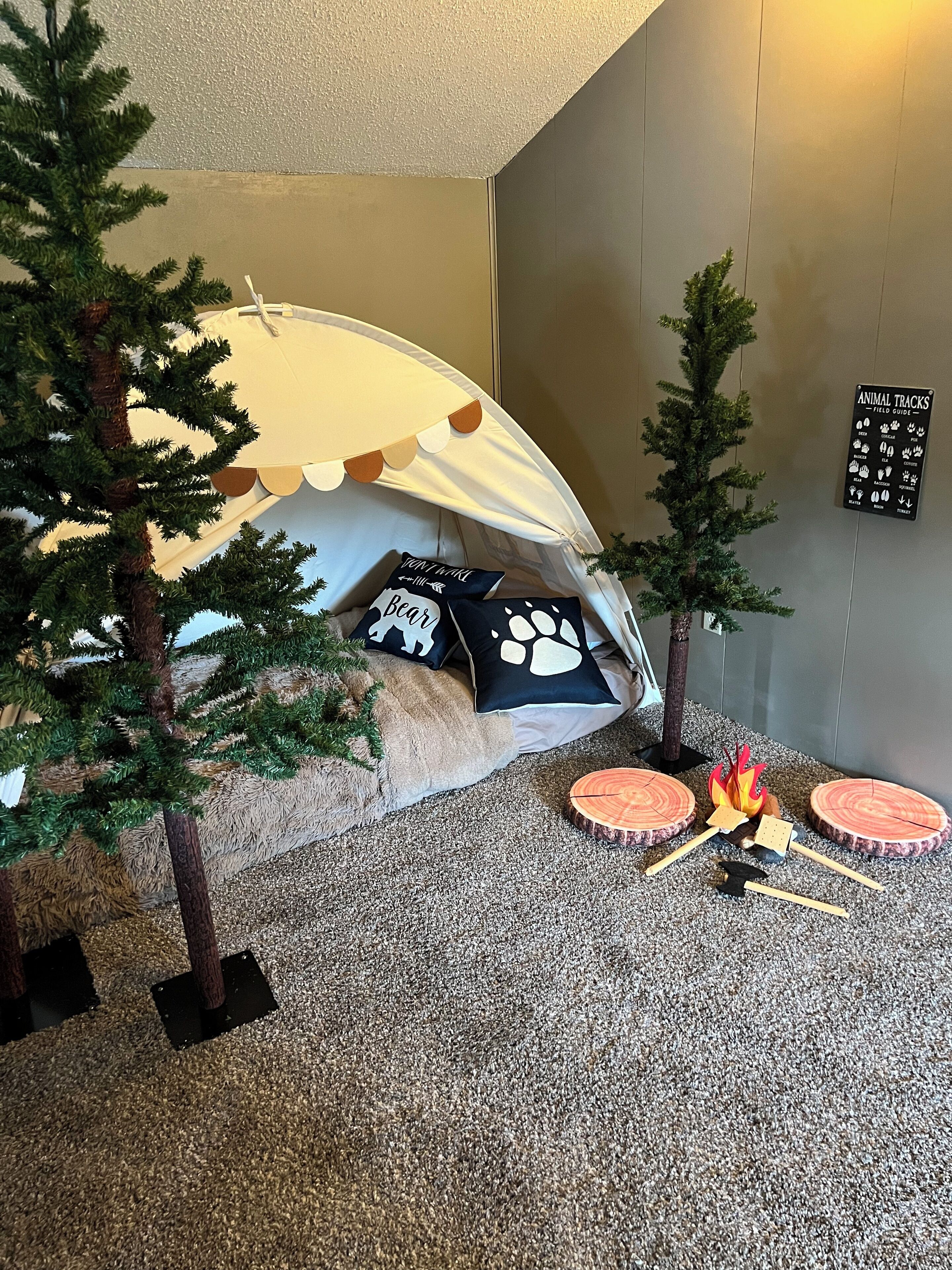 3 bedrooms, travel cot, free WiFi, bed sheets