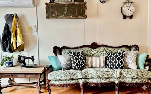 Engineer’s Suite - Historic Lakefront 2-Bedroom Cabin with Kayaking