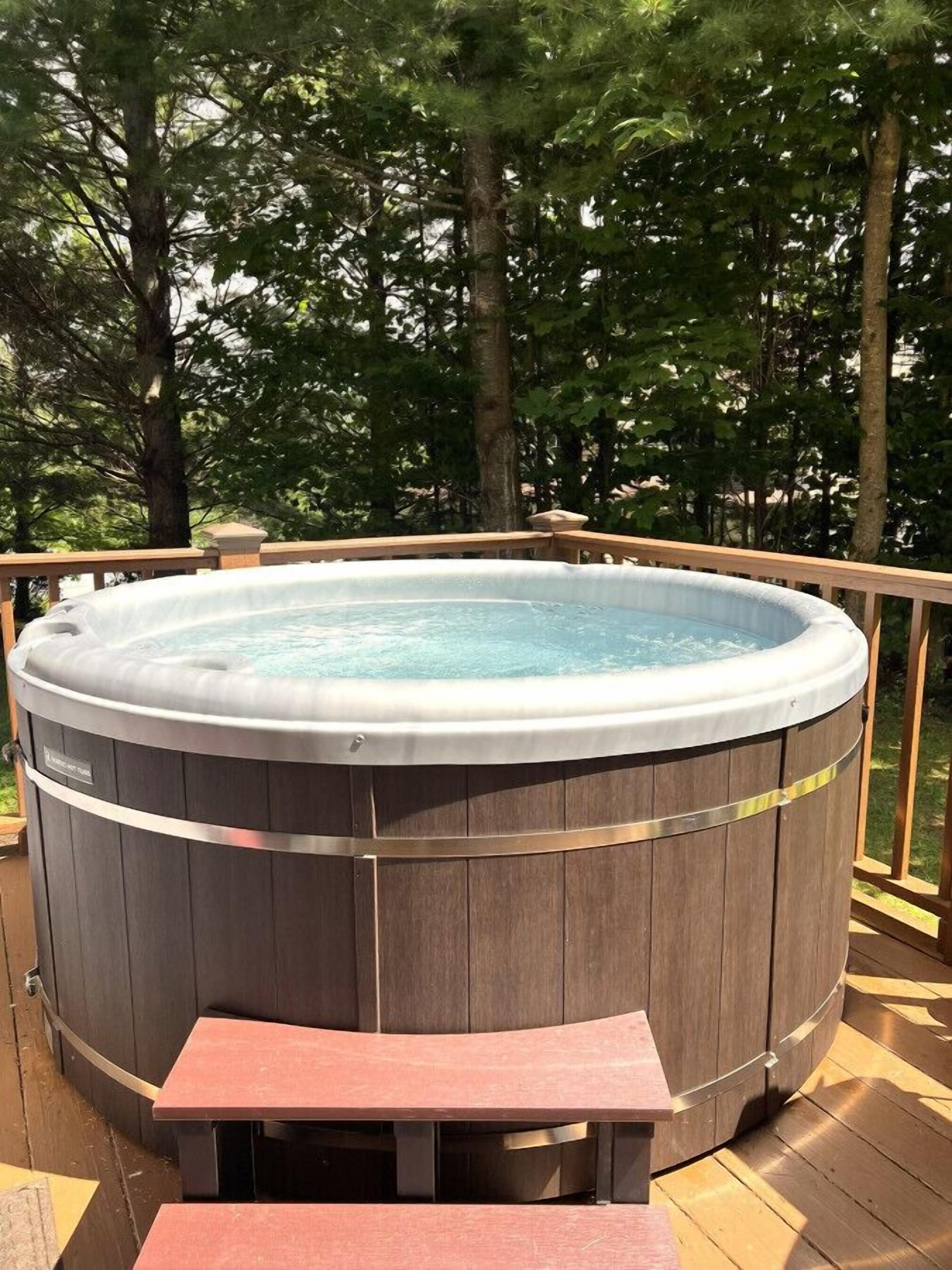 Bain à remous extérieur