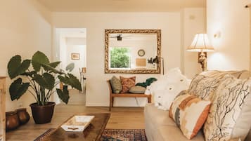 Smart TV, books, offices