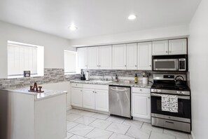 ファミリー ハウス | 専用キッチン