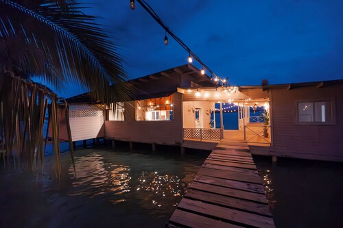 Oceanfront Caribbean Holiday Home Private Entrance