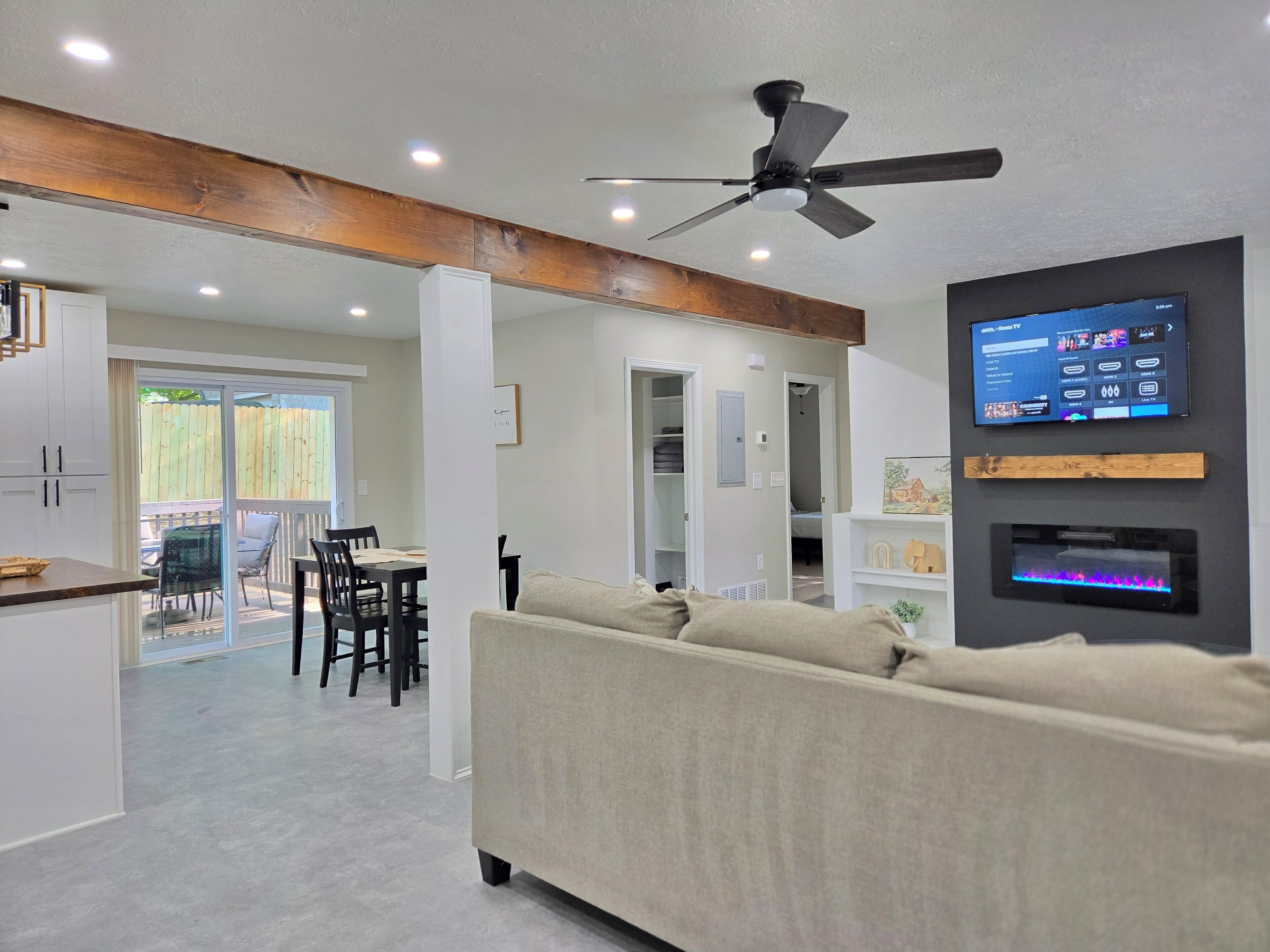 Walking distance to Mableton Amphitheatre! Family sized home with game room!