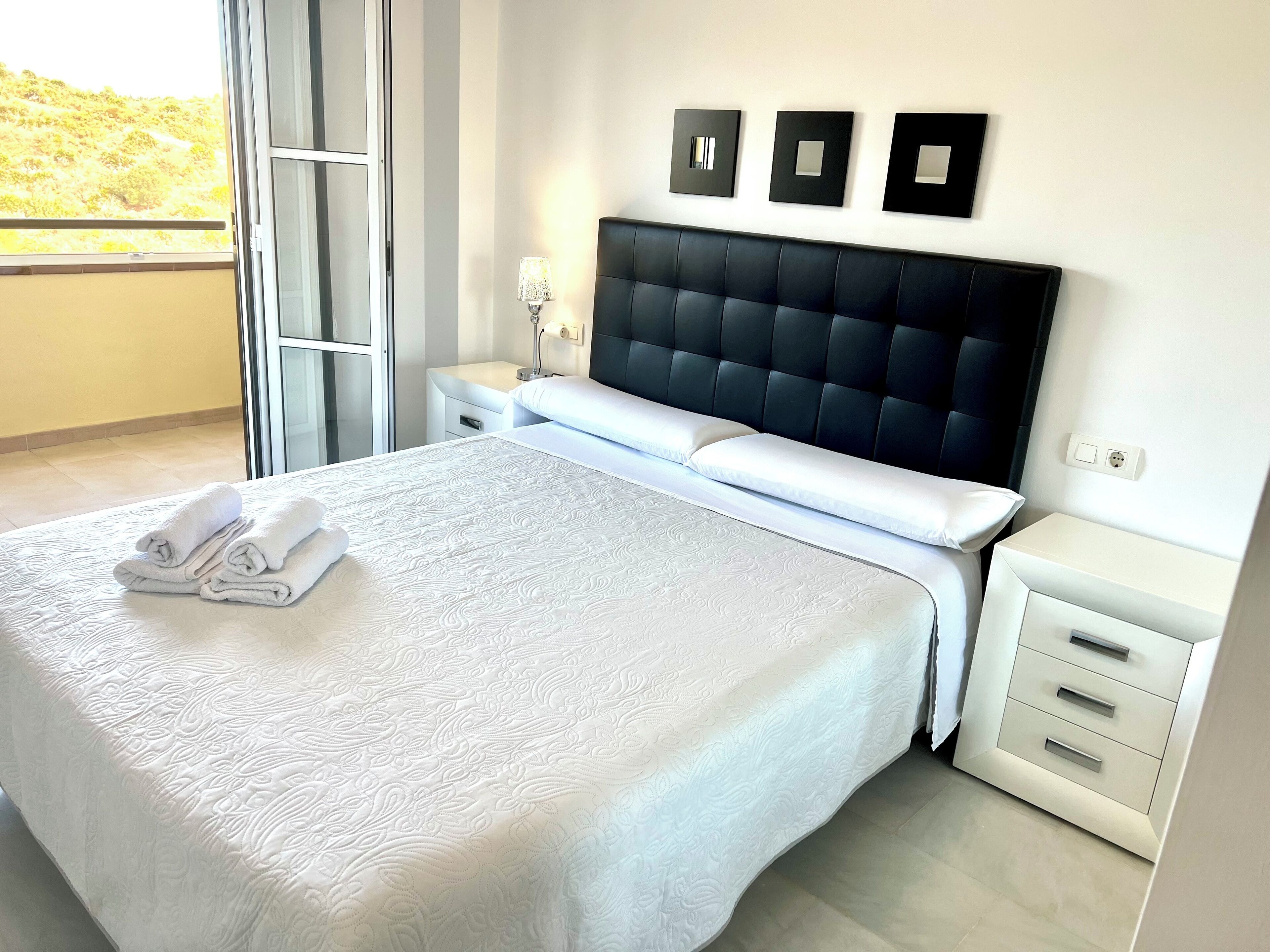 2 bedrooms, iron/ironing board, travel cot, free WiFi