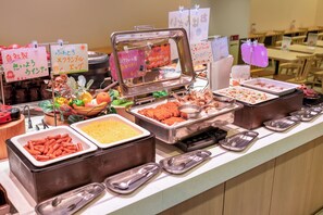 Daily buffet breakfast for a fee