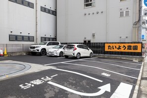 Free parking nearby - Hotel Taiyo Noen Nibancho (Matsuyama)