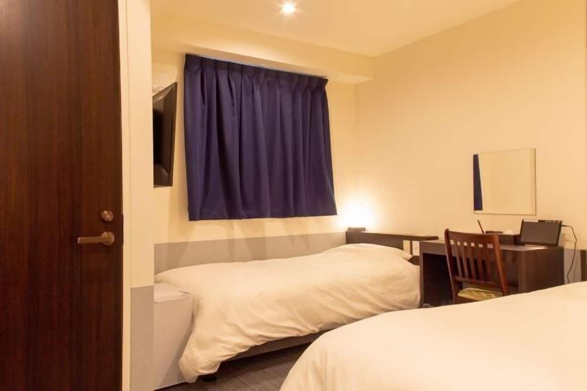 書桌、熨斗/熨衣板、免費無線上網、床單