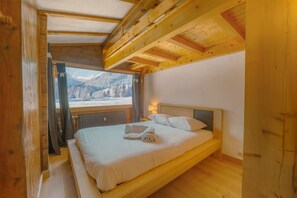 1 sovrum och sängkläder