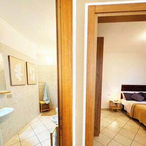 2 chambres, fer et planche Ă repasser, lit parapluie, Wi-Fi gratuit