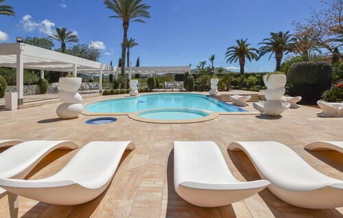 2 bedroom gorgeous home in Partinico