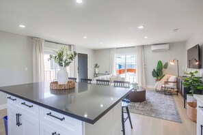 Interior - 
New Remodel! 10 min Walk to Bay/Pacific Beach (San Diego)