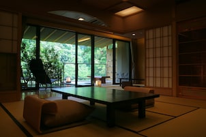 Quarto luxo | Cofres nos quartos, Wi-Fi de cortesia