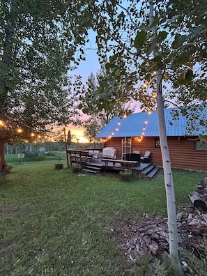Property grounds - Cabin getaway 1-Hour from Jackson Hole, Golfing, Fishing, Palisades, Yellowstone (Star Valley Ranch)