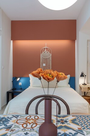 1 slaapkamer, een bureau, een strijkplank/strijkijzer, wifi