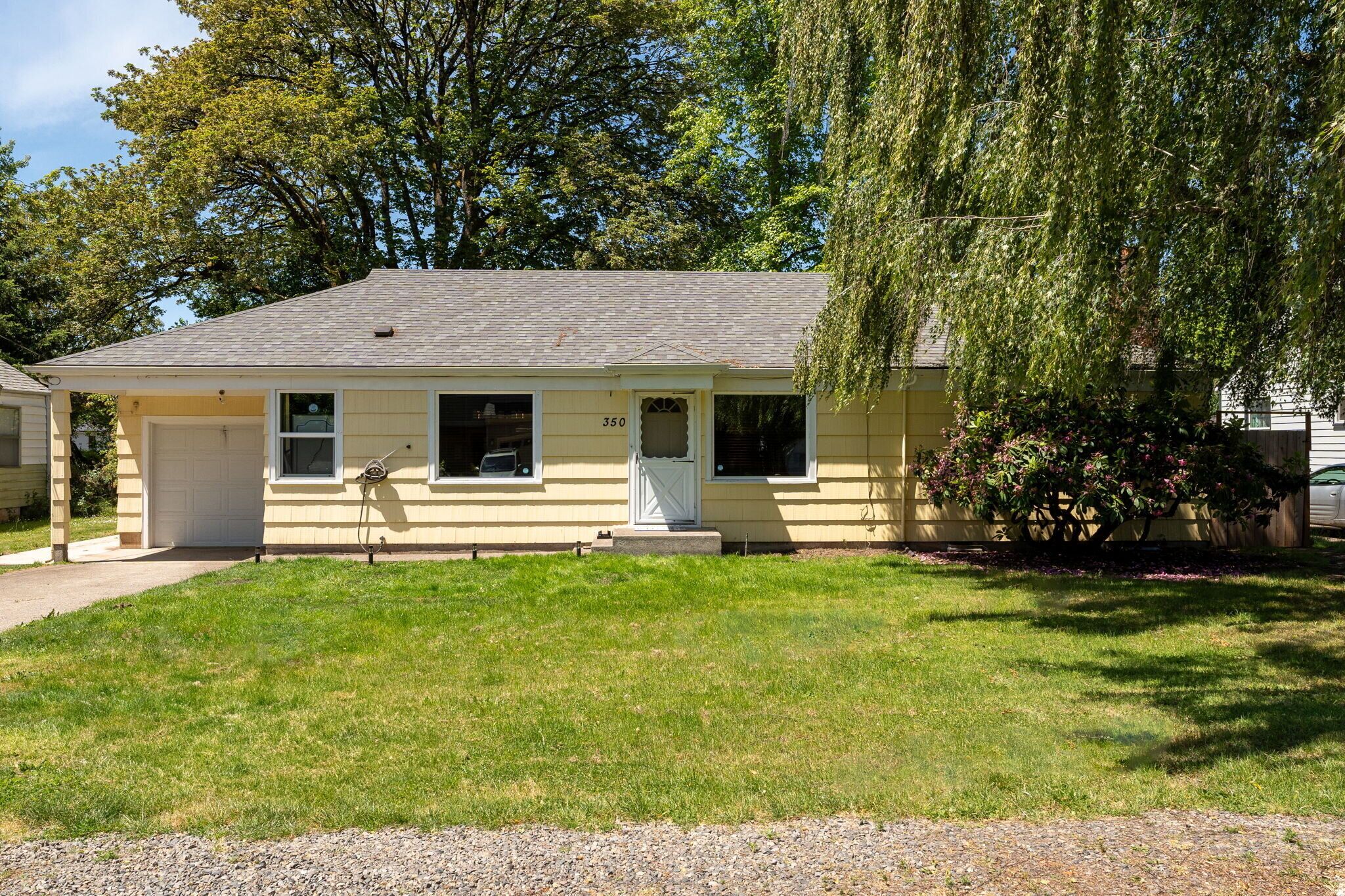 Comfort & Convenience Private 2Bedroom 1Bath Home