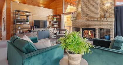 My Lovely Lakeview Cottage. Family Friendly With Access To The Lake.