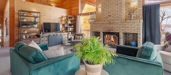 My Lovely Lakeview Cottage. Family Friendly With Access To The Lake.