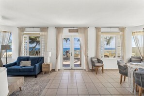 Smart TV - Sandy Beach Villa - Spectacular setting on the beach (Rincón)