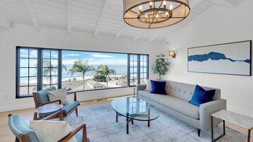 智能电视、壁炉、桌上足球、乒乓球