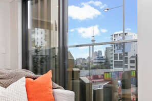 1 bedroom, iron/ironing board, free WiFi, bed sheets - Lighthouse Apartments by Urban Rest (Auckland)