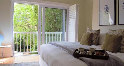 Le Habitat 6 - Chic Townhouse in heart of Winelands