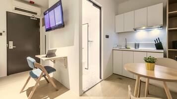 Family Studio, 2 Queen Beds, No Windows | Private kitchenette | Mini-fridge, electric kettle