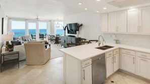 Apartamento, varias camas, balcón, vistas al mar (Tranquillity 340) | Interior