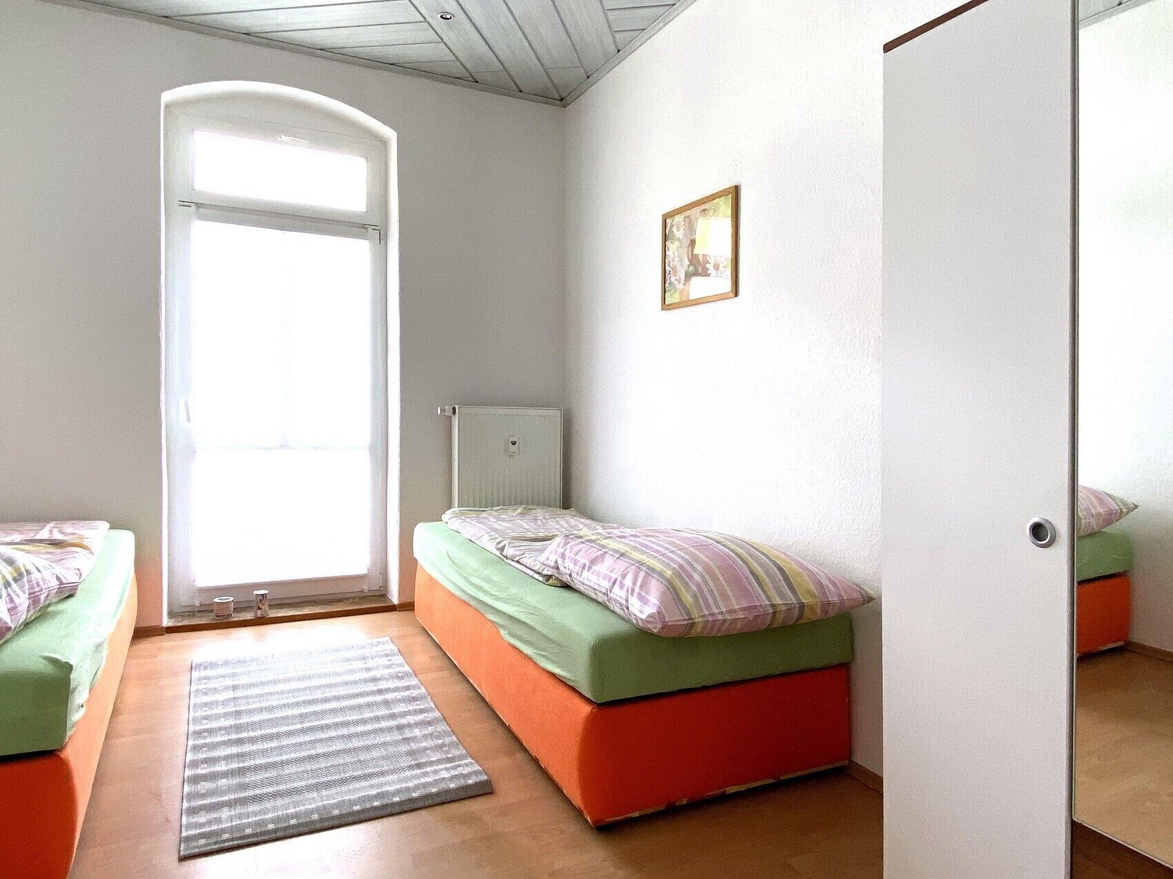 1 室のベッドルーム、WiFi (無料)、ベッドシーツ