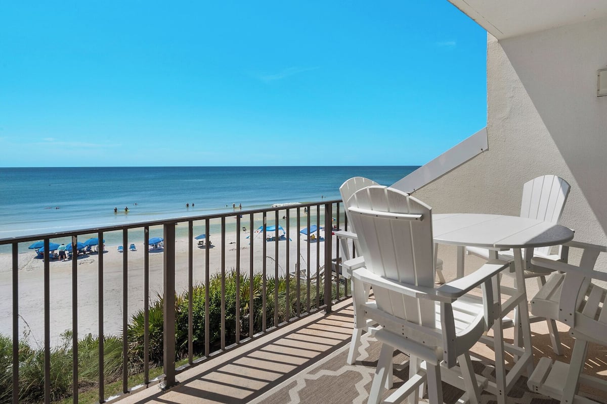 Resortwoning, Meerdere bedden, balkon, uitzicht op zee (Emerald Hill 6) | Buiten dineren