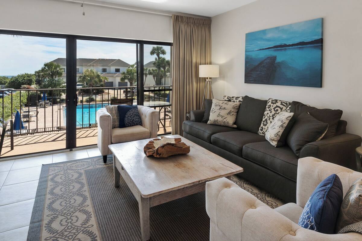 Townhome, Multiple Beds, Patio, Ocean View (Emerald Hill 36) | Living area | 42-inch flat-screen TV with digital channels