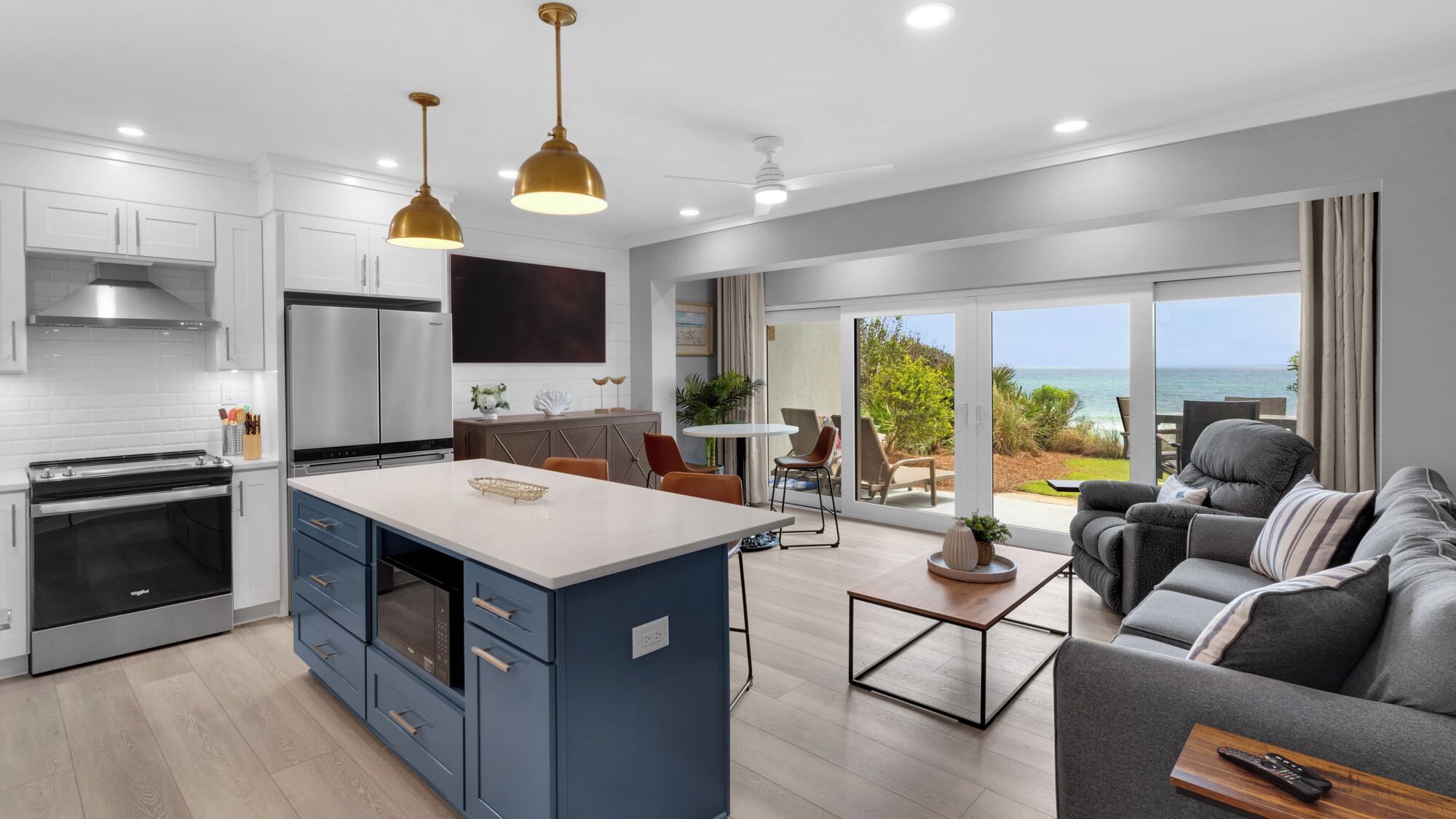 Condo, 1 King Bed with Sofa bed, Patio, Ocean View (Emerald Hill 1) | Private kitchen | Fridge, microwave, oven, stovetop