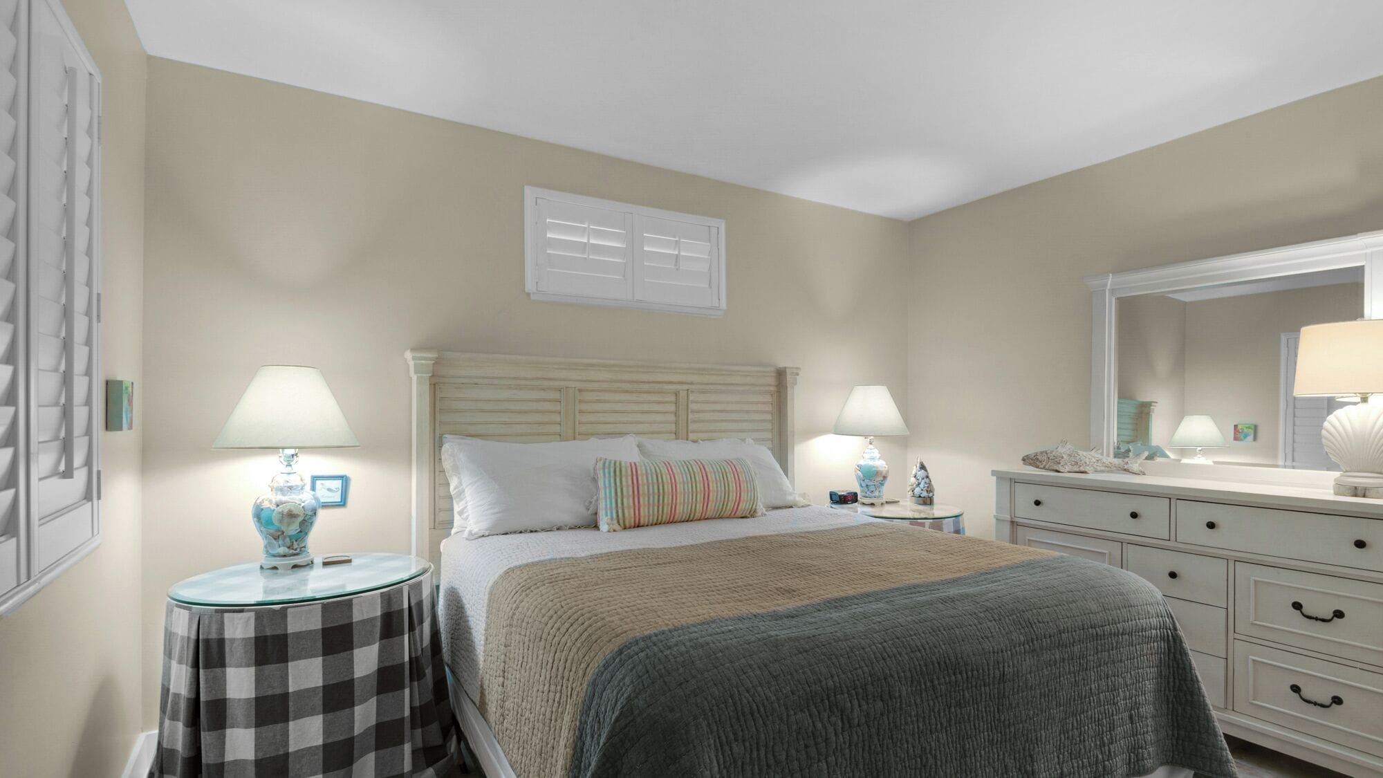 Condo, 1 King Bed with Sofa bed, Patio, Ocean View (Emerald Hill 9) | 2 bedrooms, individually decorated, individually furnished