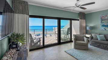 Townhome, Multiple Beds, Balcony, Ocean View (Emerald Hill 6) | Living area | 42-inch flat-screen TV with digital channels