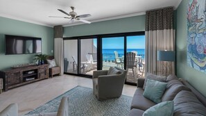 Maison mitoyenne, plusieurs lits, balcon, vue océan (Emerald Hill 6) | Coin séjour