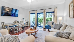 Condo, Multiple Beds, Kitchen, Garden View (Palms D2) | Living area | 42-inch flat-screen TV with digital channels