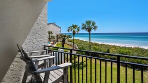 Condo, varias camas, patio, vista al océano (Palms C7) | Áreas de la propiedad