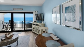 Condo, Multiple Beds, Balcony, Ocean View (Palms C14) | Living area