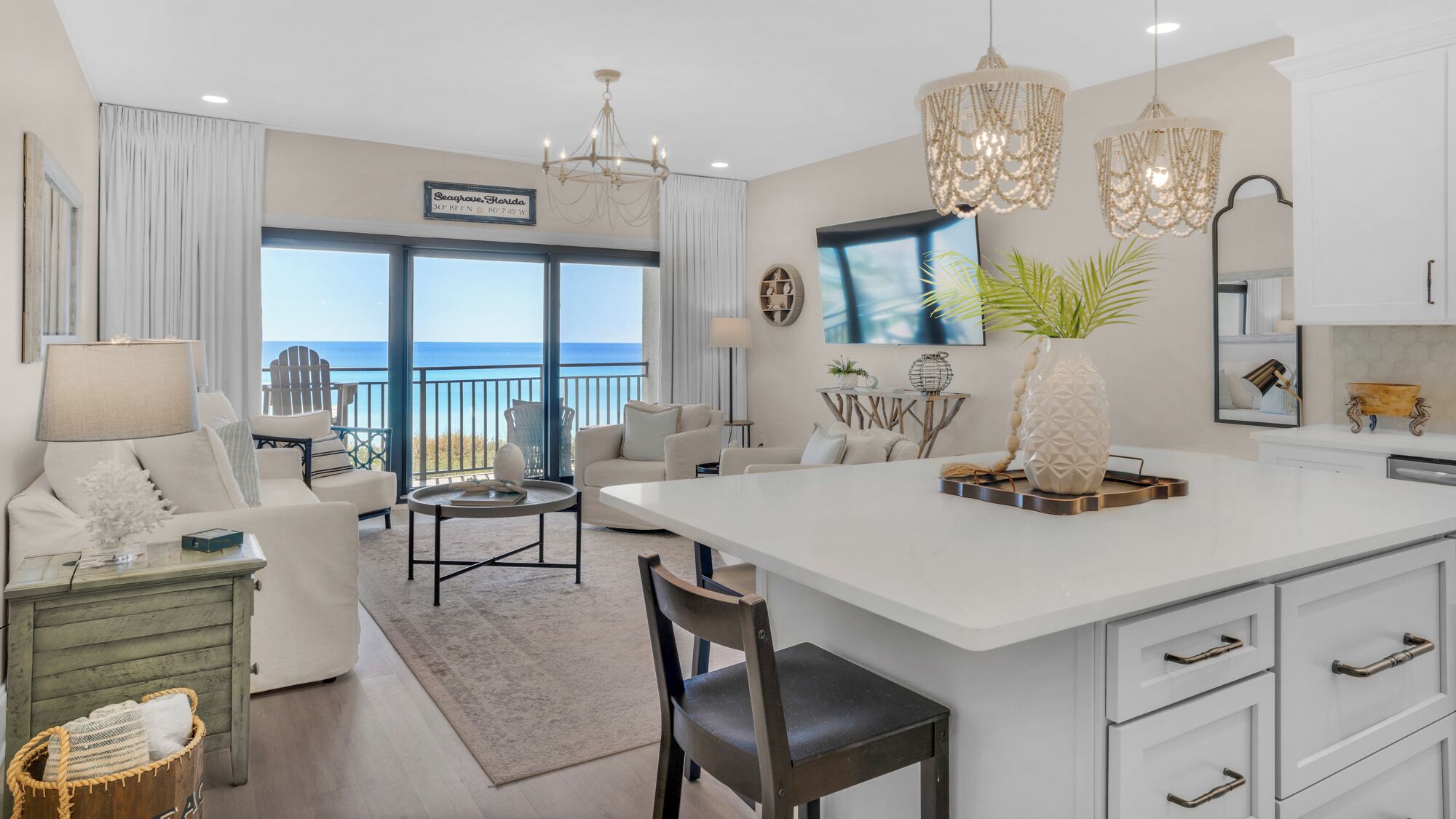 Condo, varias camas, patio, vista al océano (Palms C7) | Interior