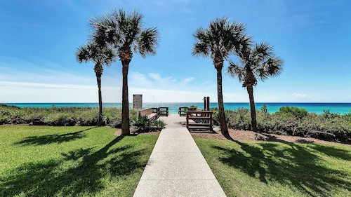  Palms at Seagrove