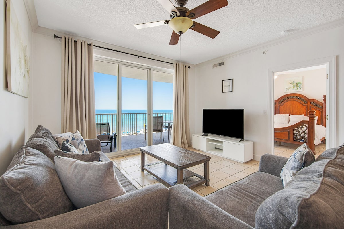 Condo, Multiple Beds, Balcony, Ocean View (Ocean Villa 502) | Living area