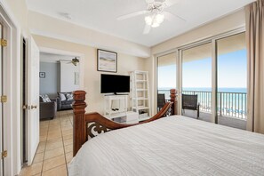 คอนโด, หลายเตียง, ระเบียง, วิวทะเล (Ocean Villa 502 - No Pets Allowed) | 2 ห้องนอน, ห้องพักตกแต่งอย่างมีเอกลักษณ์, ตกแต่งพิเศษโดยเฉพาะ