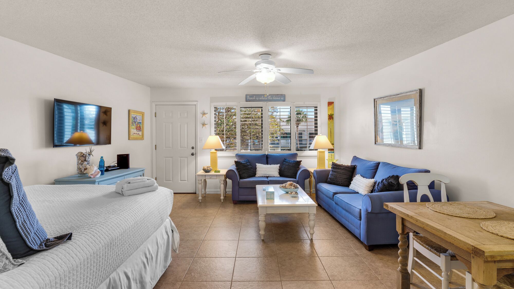 Studio Suite, 1 Queen Bed with Sofa bed, Patio, Pool View (Hidden Beach 216)