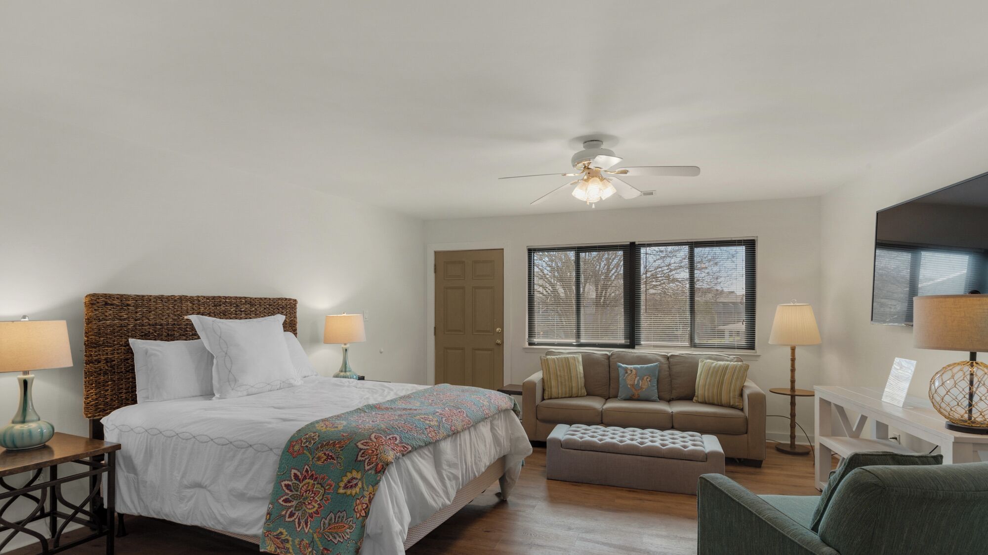 Studio Suite, 1 Queen Bed with Sofa bed, Balcony, Garden View (Hidden Beach 219)