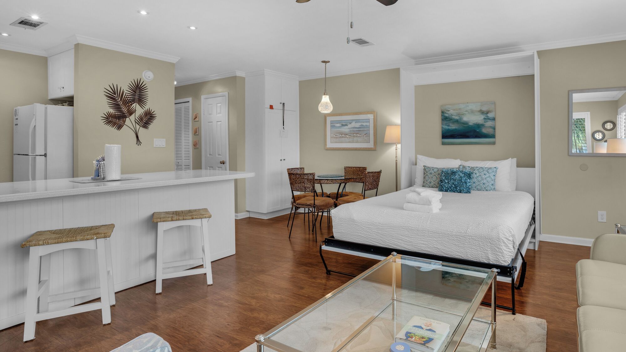 Studio Suite, 1 Queen Bed, Balcony, Garden View (Hidden Beach 201 - No Pets Allowed) | 1 bedroom, individually decorated, individually furnished